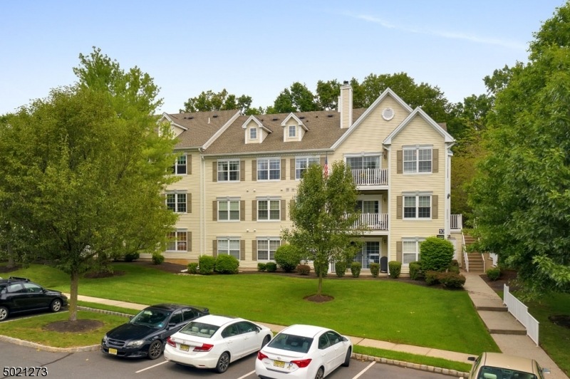 1015 Magnolia Ln unit D3, Branchburg, NJ 08876 - photo 1