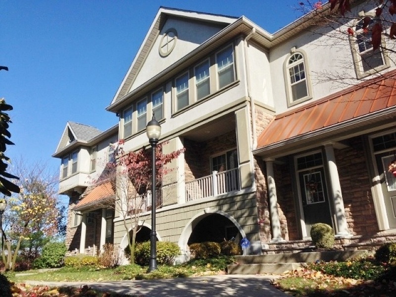 794 Green Ln, Union, NJ 07083 - photo 1