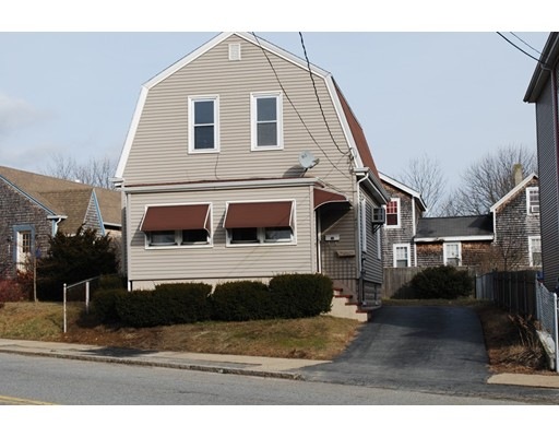 439 Main St, Fairhaven, MA 02719 - photo 1