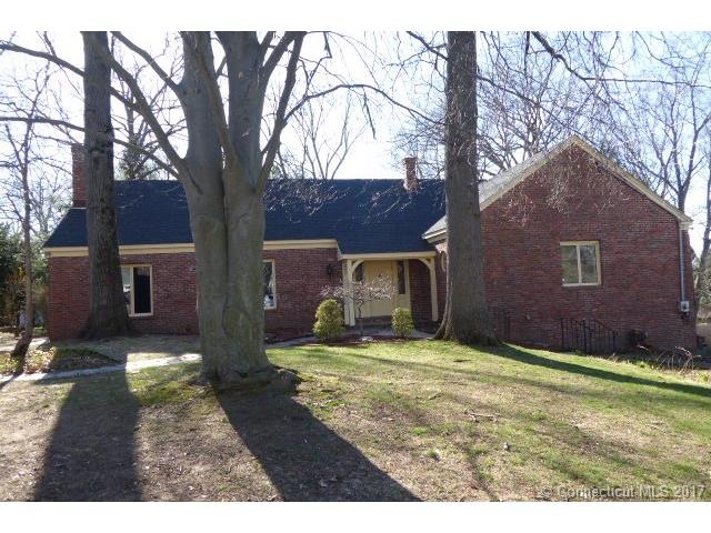 89 Avalon Cir, Waterbury, CT 06710 - photo 1