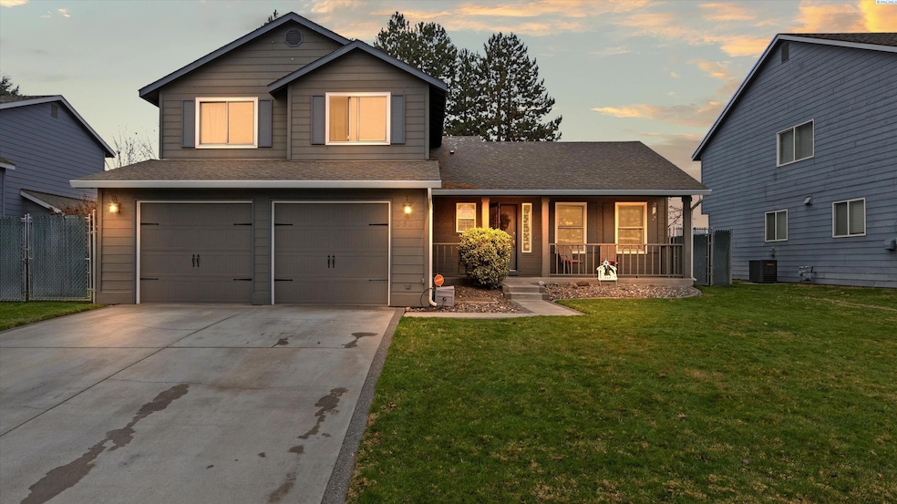 2327 N Rhode Island St, Kennewick, WA 99336 - photo 1