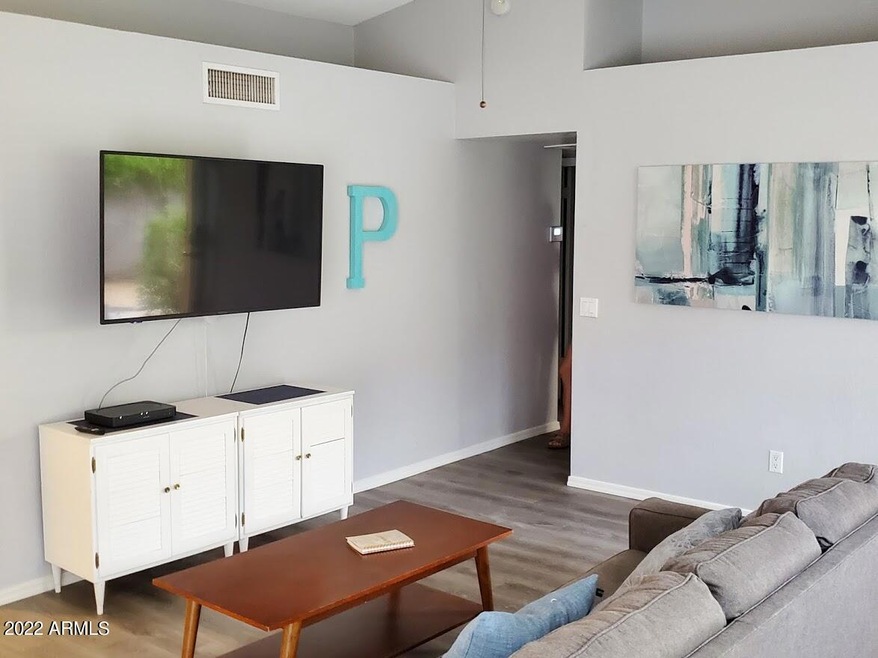 917 E Wahalla Ln, Phoenix, AZ 85024 - photo 1