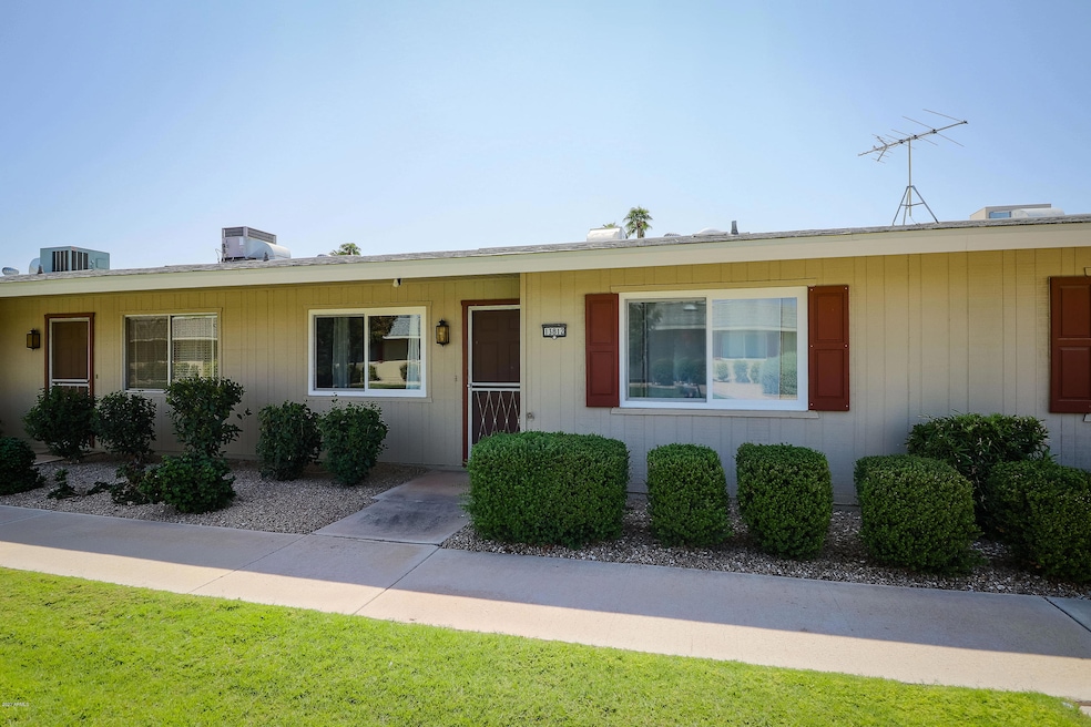 13812 N Newcastle Dr, Sun City, AZ 85351 - photo 1
