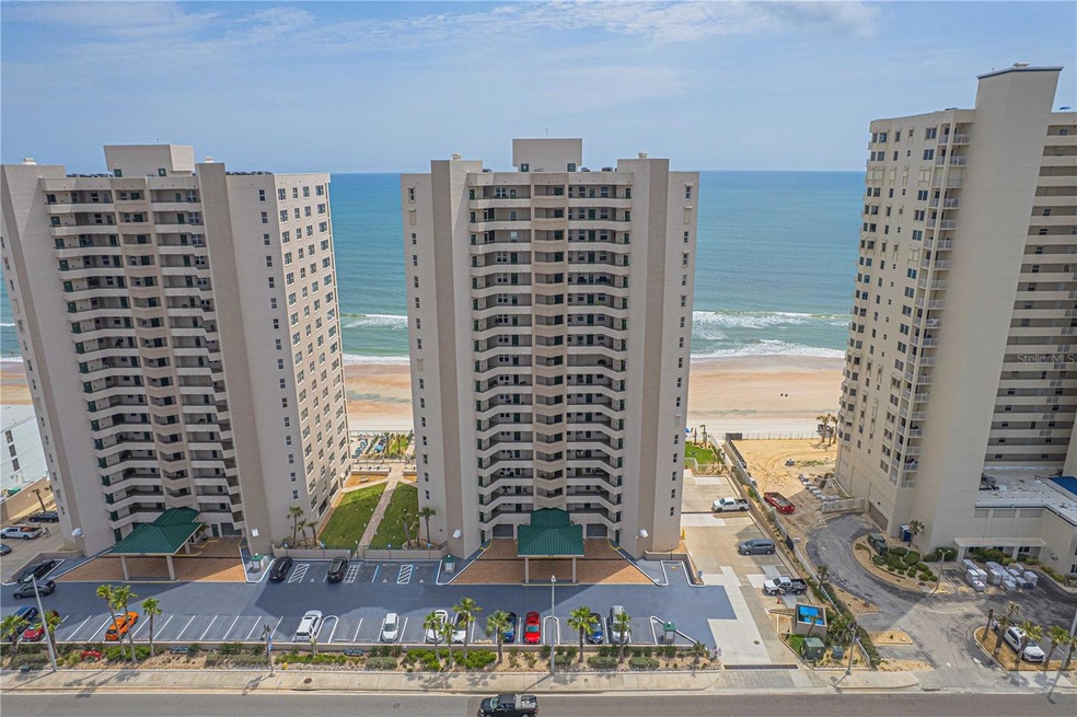 DiMucci Twin Towers unit 1707, Daytona Beach, FL 32118 - photo 1