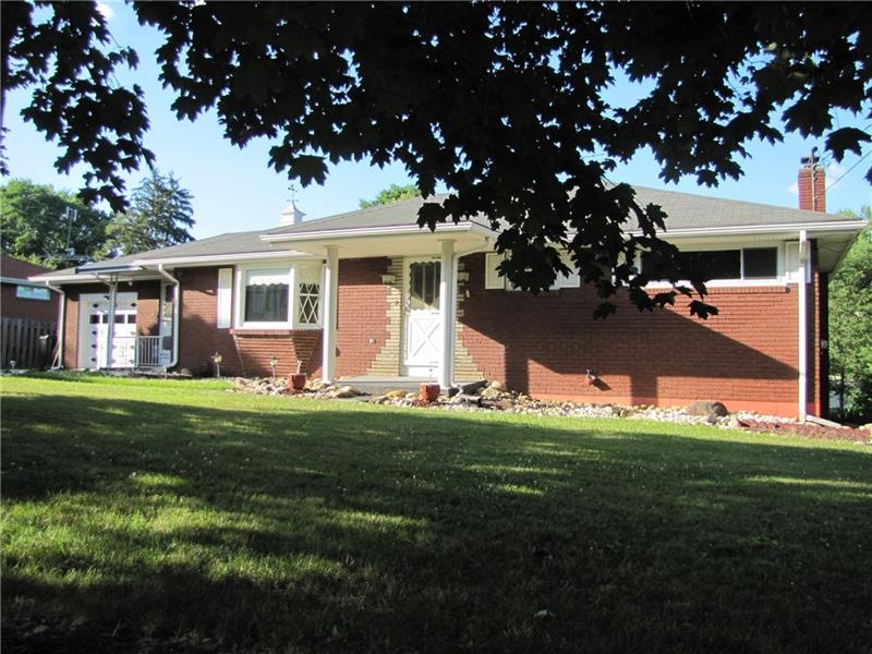 Amazing all brick ranch home in Norwin School Dist