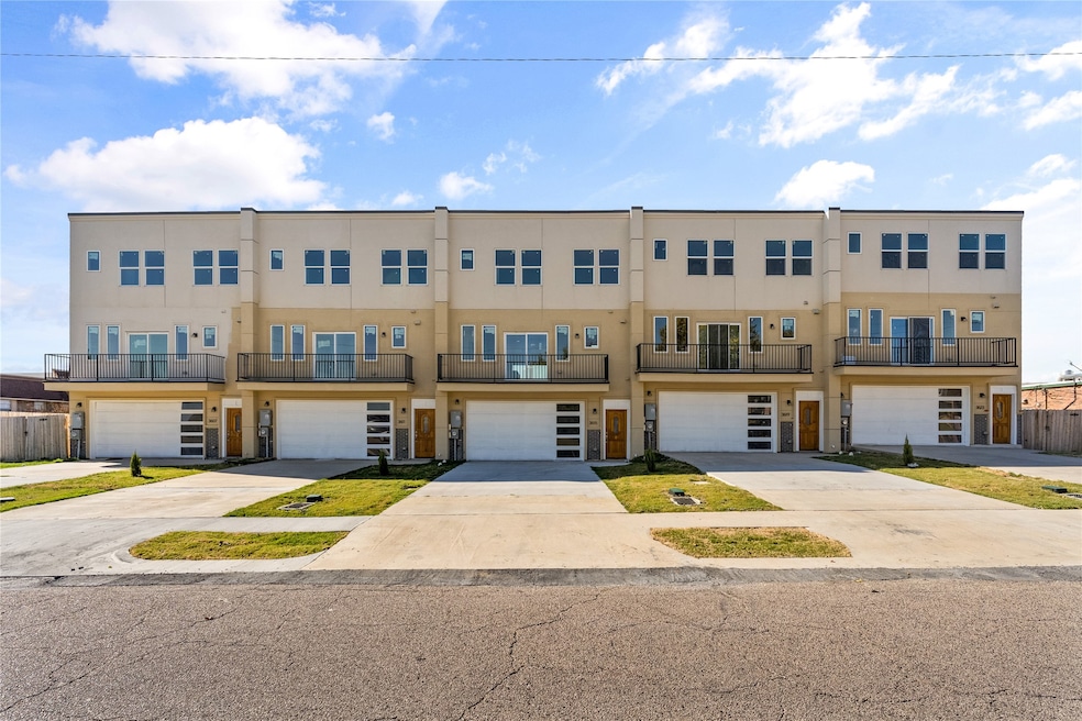 3623 Portland St, Irving, TX 75062 - photo 1