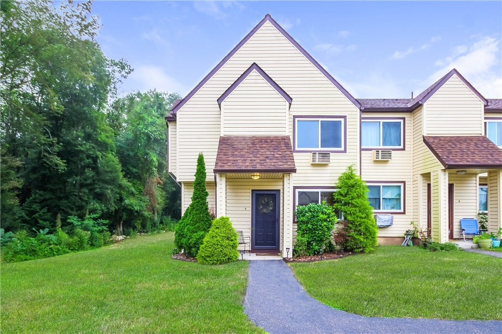 223 High St unit P, Westerly, RI 02891 - photo 1