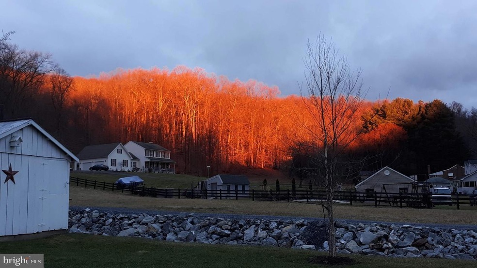 13522 Blairs Valley Rd, Clear Spring, MD 21722 - photo 1