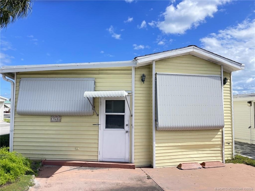 943 Nettles Blvd, Jensen Beach, FL 34957 - photo 1