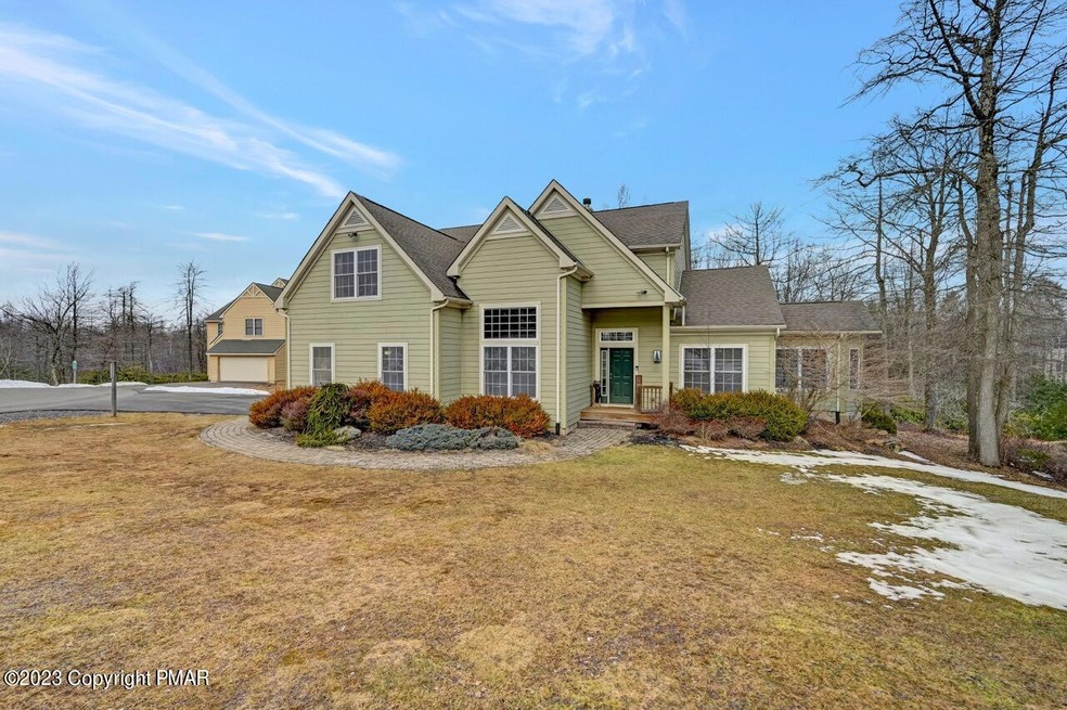 214 Hermit Thrush Rd, Pocono Pines, PA 18350 - photo 1