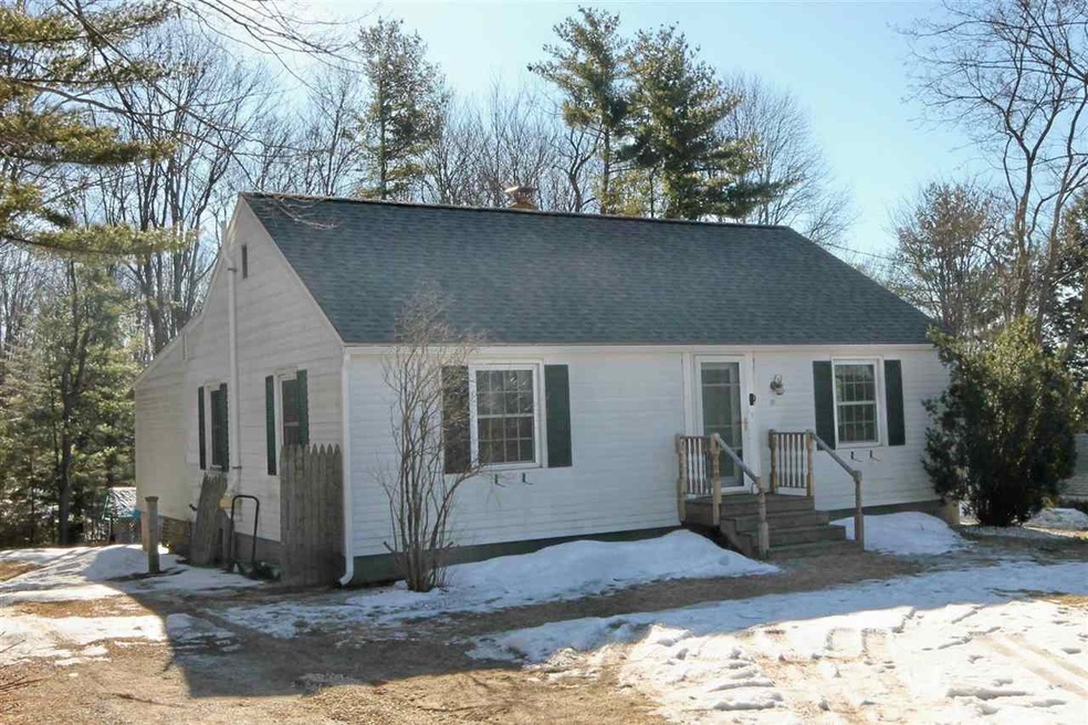 207 Brickett Hill Rd, Pembroke, NH 03275 - photo 1