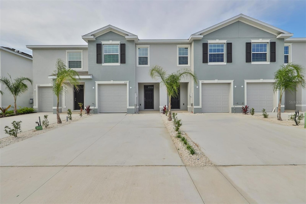 233 Mangrove Shade Cir, Apollo Beach, FL 33572 - photo 1