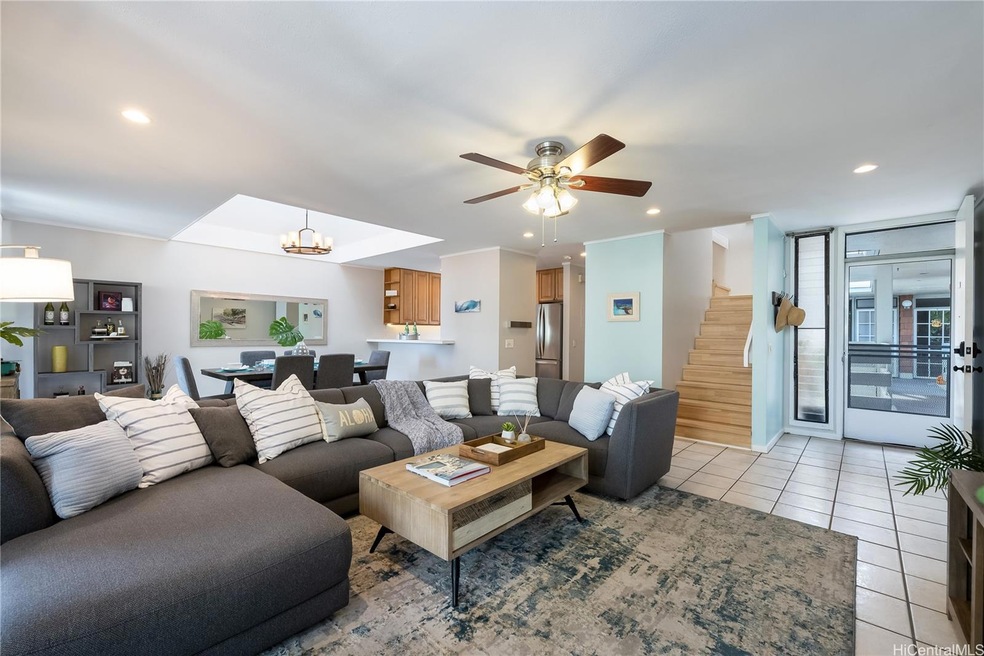 With soaring ceilings and 1,467 interior sf, this 