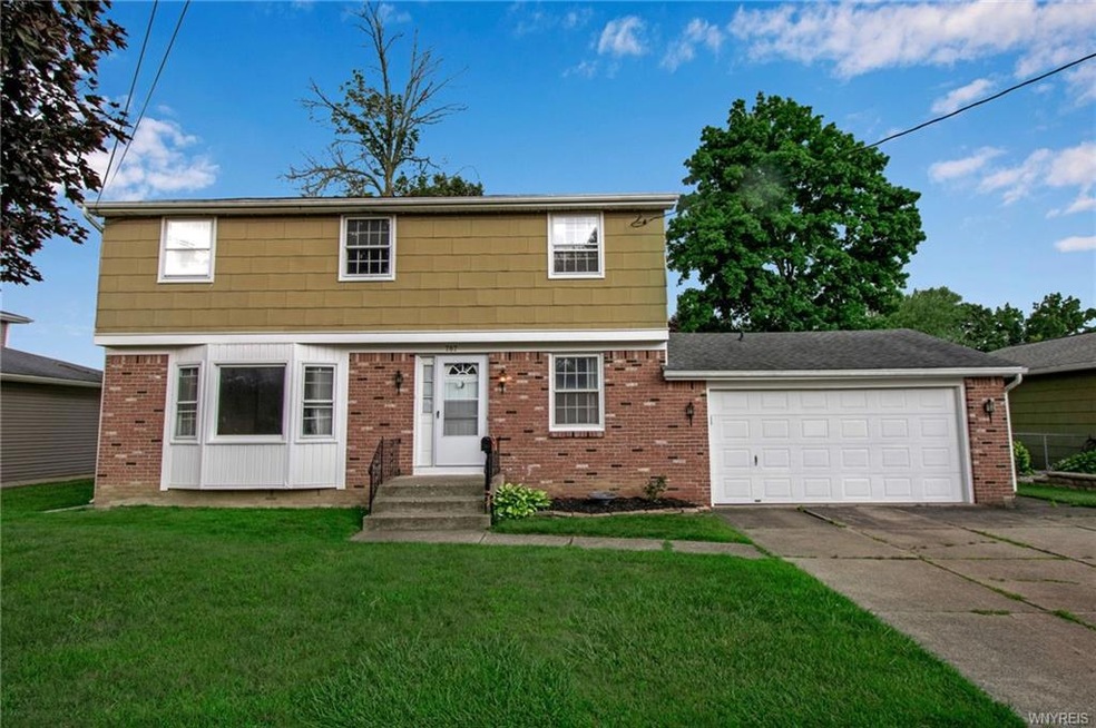 787 Castlebar Dr, North Tonawanda, NY 14120 - photo 1