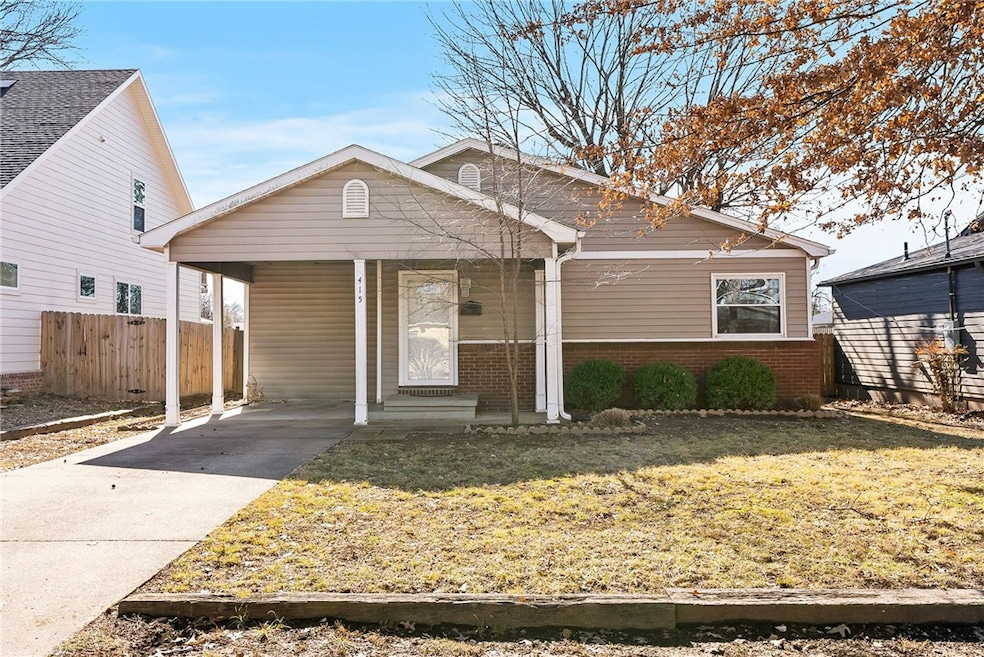 415 NW 7th St, Bentonville, AR 72712 - photo 1