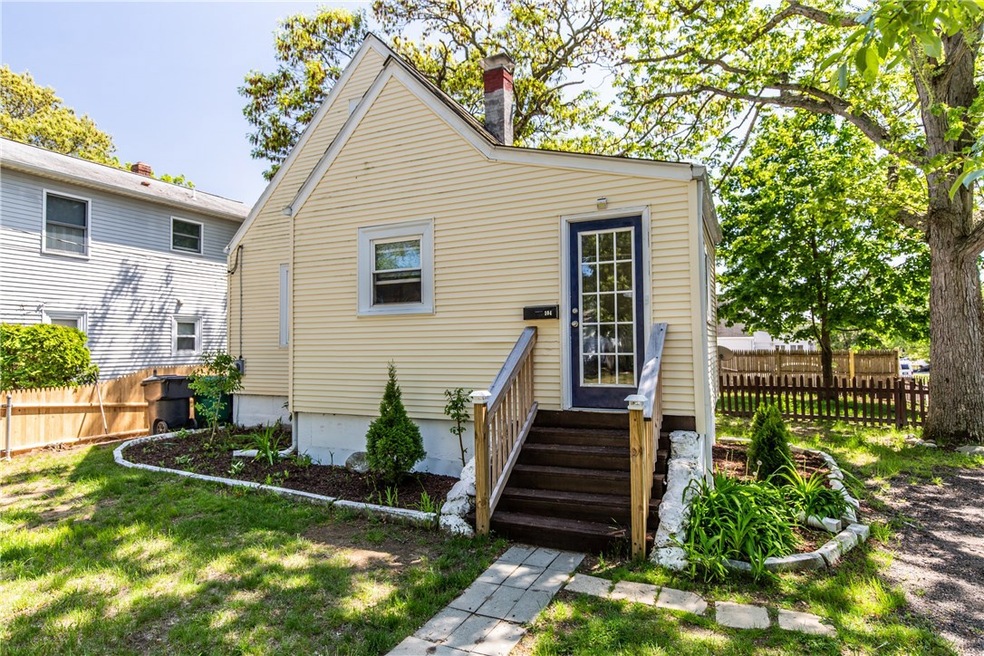 104 Benbridge Ave, Warwick, RI 02888 - photo 1