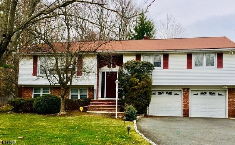 5 Manor Rd, Livingston, NJ 07039 - photo 1