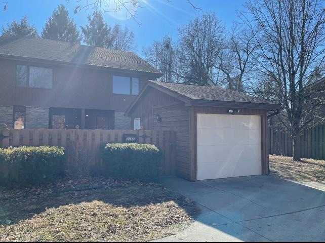 3165 Sycamore Dr, Columbus, IN 47203 - photo 1