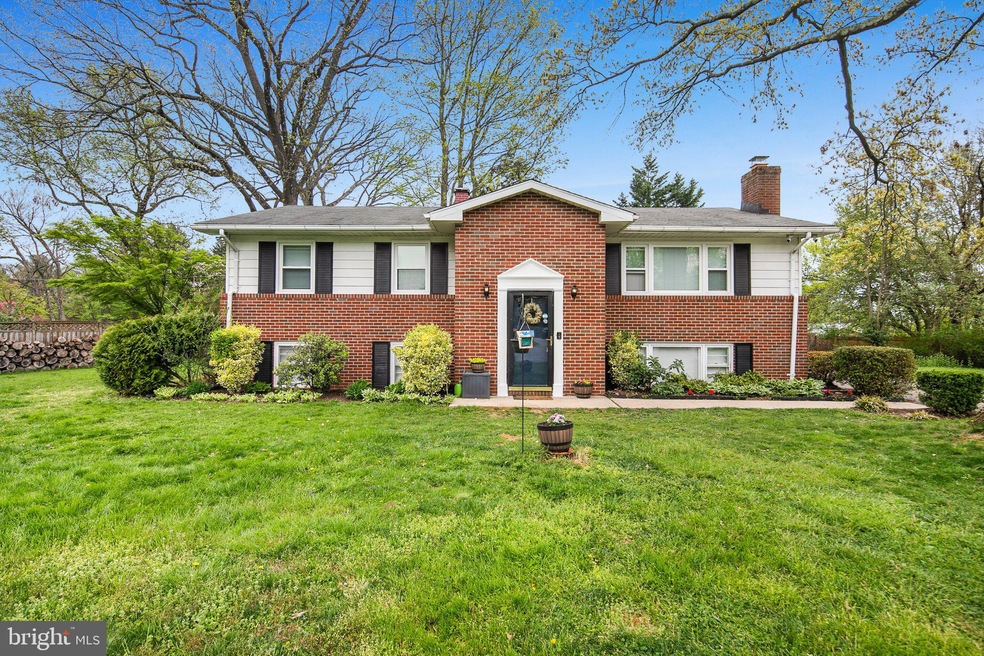 6515 Panorama Dr, Sykesville, MD 21784 - photo 1