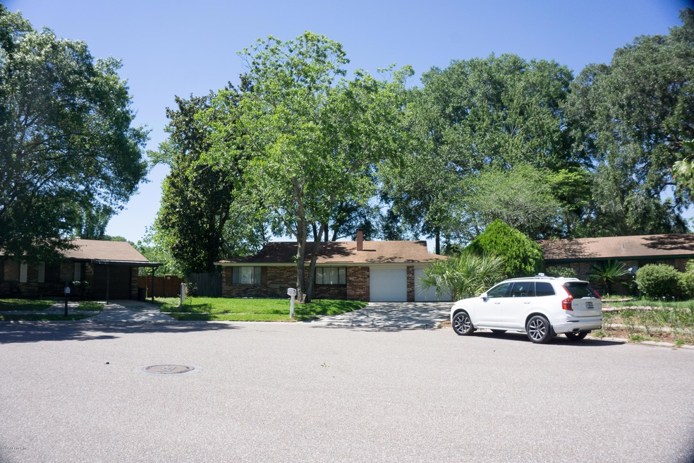 6975 Gribbin Ct, Jacksonville, FL 32210 - photo 1
