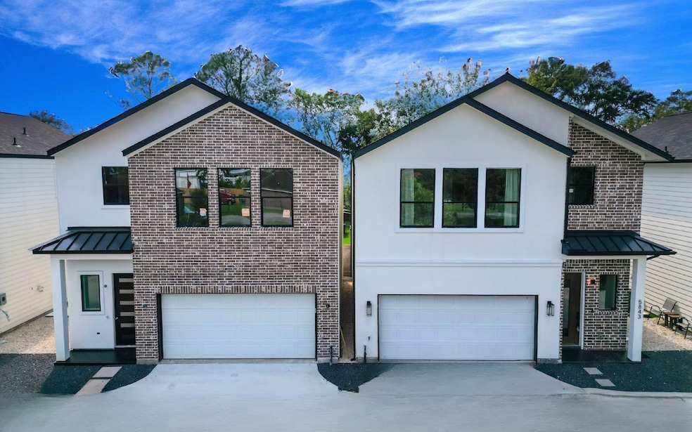 5815 Outer Banks St, Houston, TX 77091 - photo 1