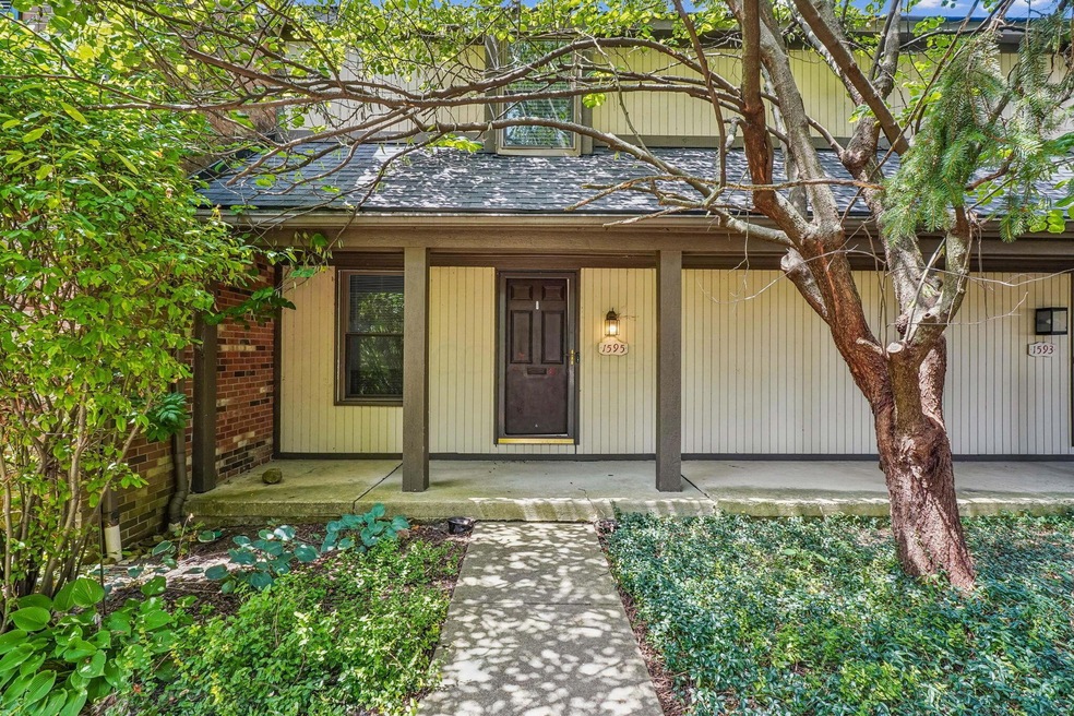 1-web-or-mls-1595-mcnaughten-rd