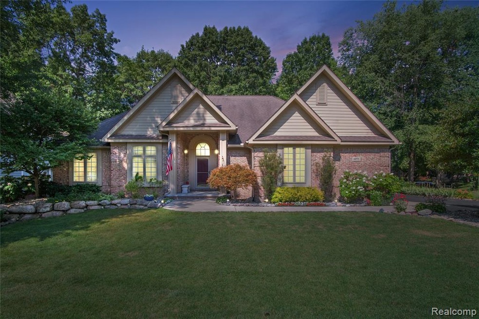 Amazing setting with neighborhood access on Thomps