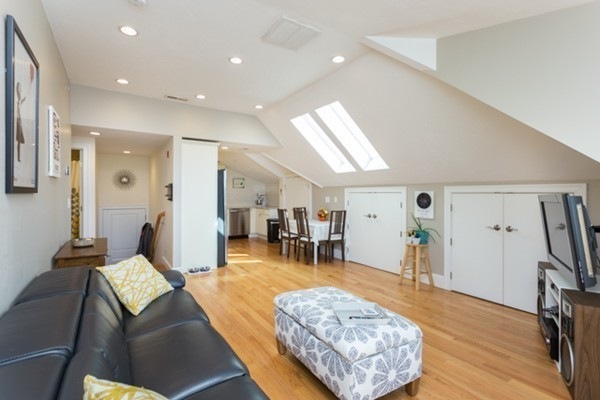 129 Highland Ave unit 5, Somerville, MA 02143 - photo 1