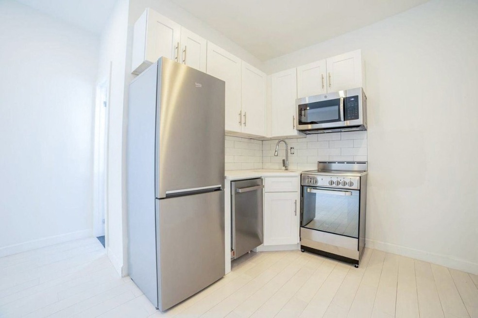 174 Hester St unit 14, New York, NY 10013 - photo 1