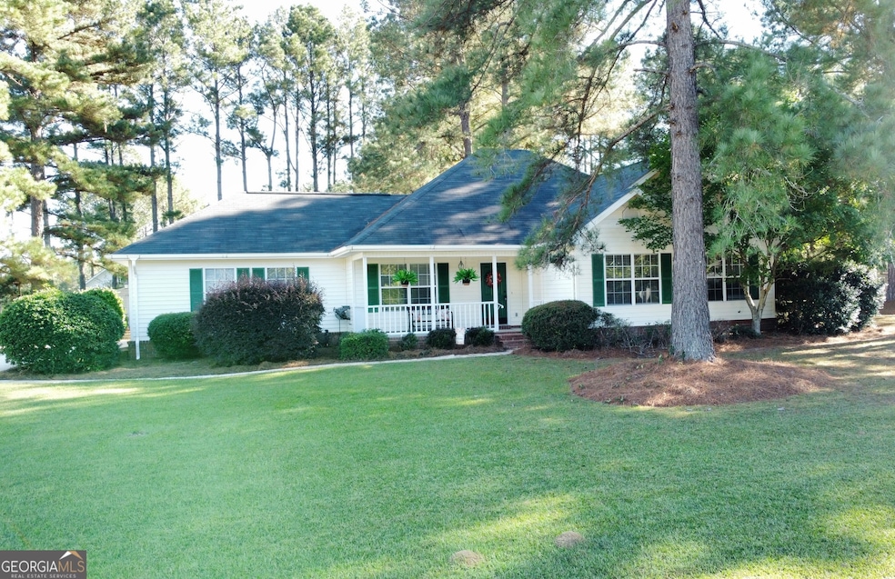 720 Ogeechee Dr E, Statesboro, GA 30461 - photo 1