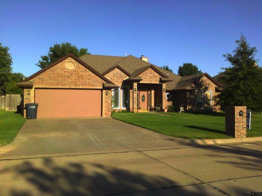 great curb appeal.  Front door has just been paint