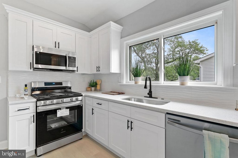 Sold $380,000 • Co-Listing Agent