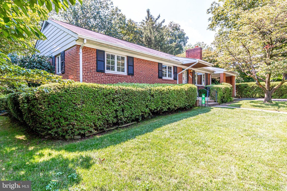 5600 34th St N, Arlington, VA 22207 - photo 1