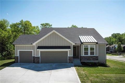 11808 E 231st St, Peculiar, MO 64078 - photo 1