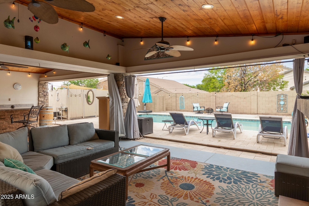 1708 S Valle Verde unit II, Mesa, AZ 85209 - photo 1