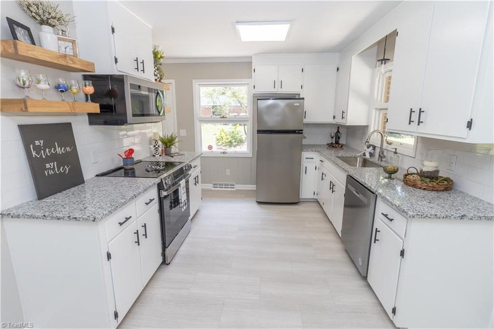 2216 Lane Rd, Greensboro, NC 27408 - photo 1