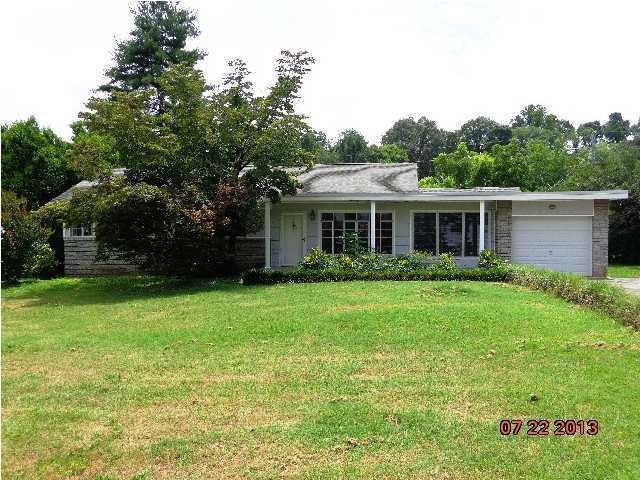 2604 Highland Dr NE, Cleveland, TN 37312 - photo 1