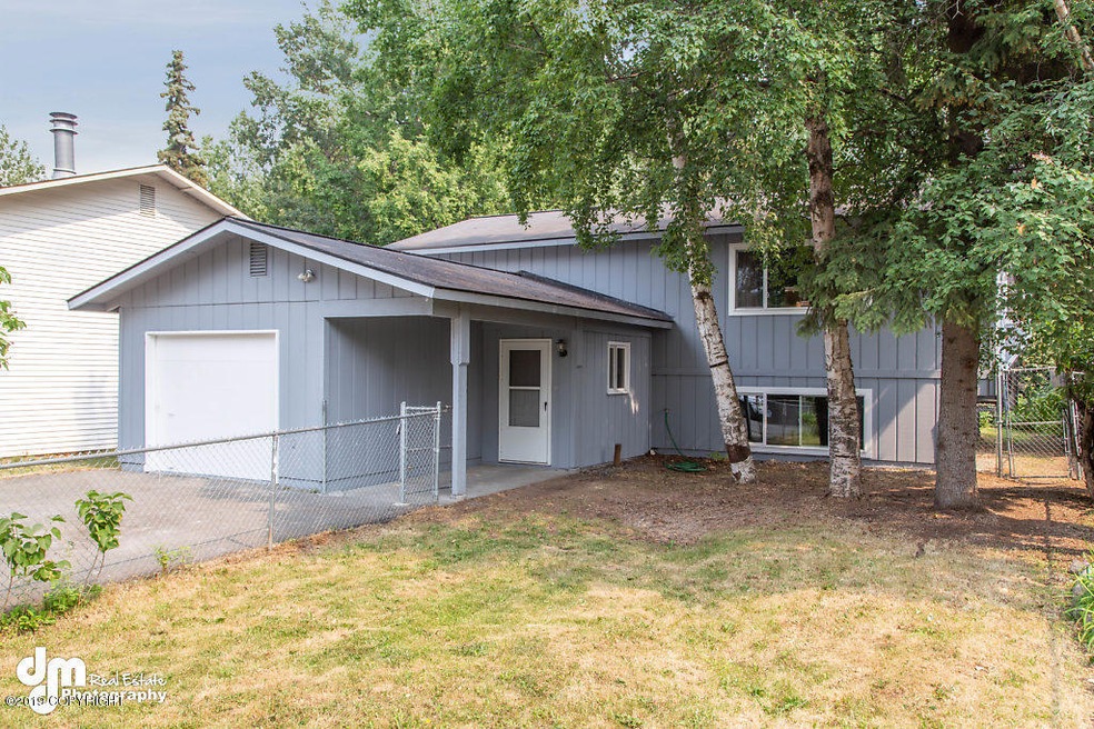 Exterior Front 3063-SMALL
