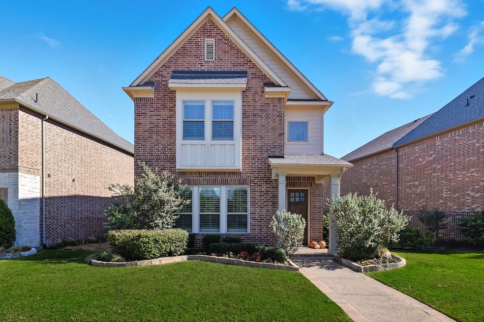 Pending $500,000 • Co-Listing Agent