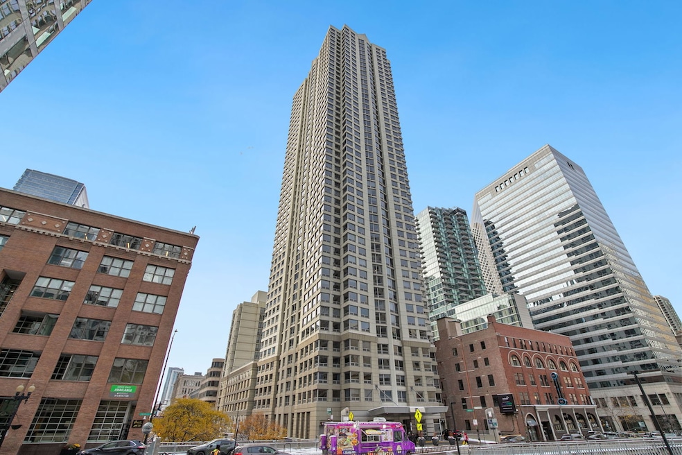 440 N Wabash Ave unit 409, Chicago, IL 60611 - photo 1