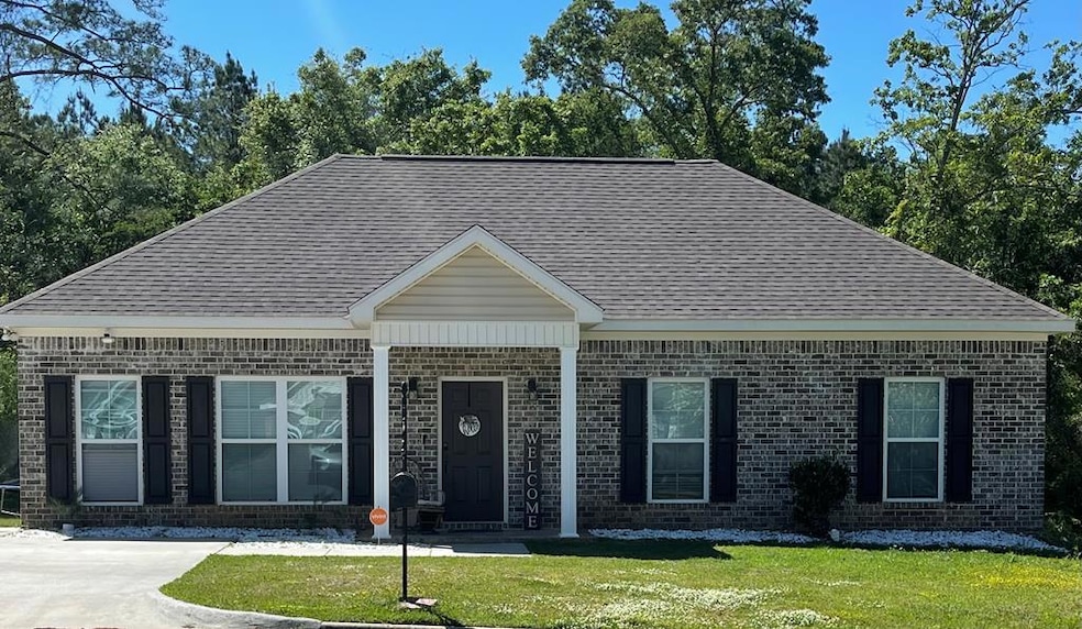 34 Nomad Cir, Kinsey, AL 36303 - photo 1