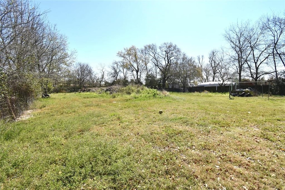 1205 Freeport St, Houston, TX 77015 - photo 1