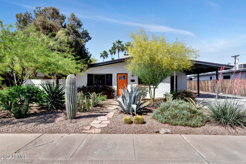 RARE mid-century modern Knoell home!