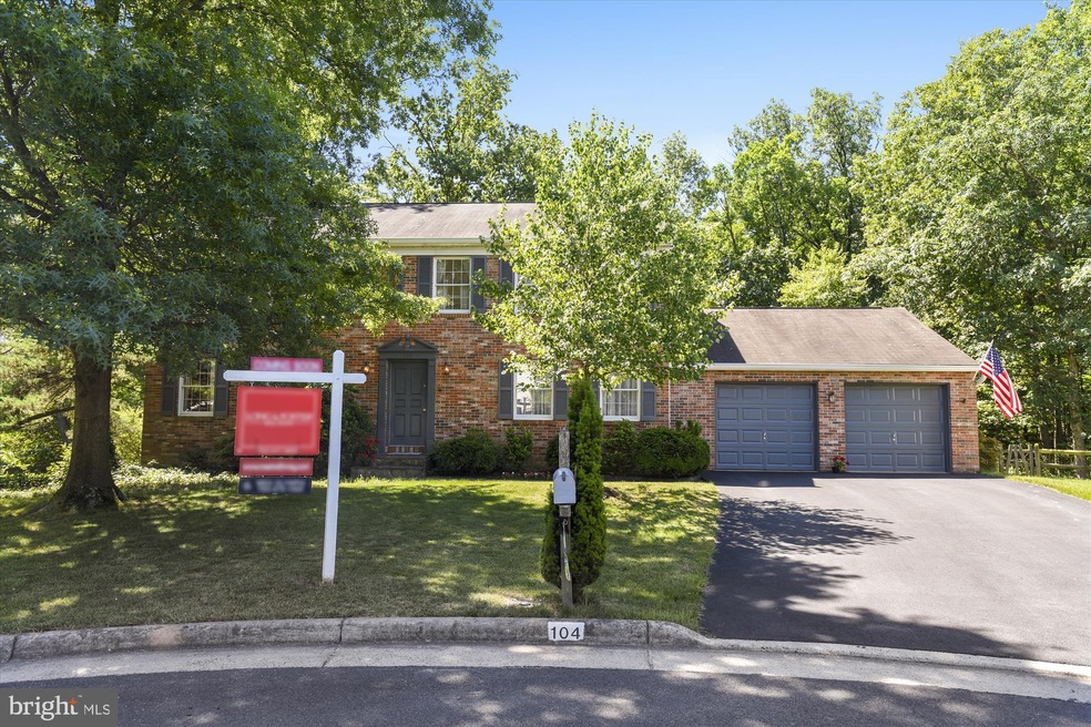 104 Cottonwood Ct, Sterling, VA 20164 - photo 1