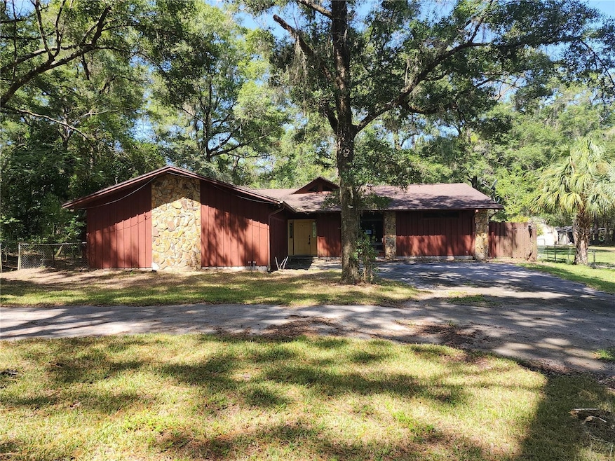 10100 SW 186th Ave, Dunnellon, FL 34432 | MLS# MFROM663353