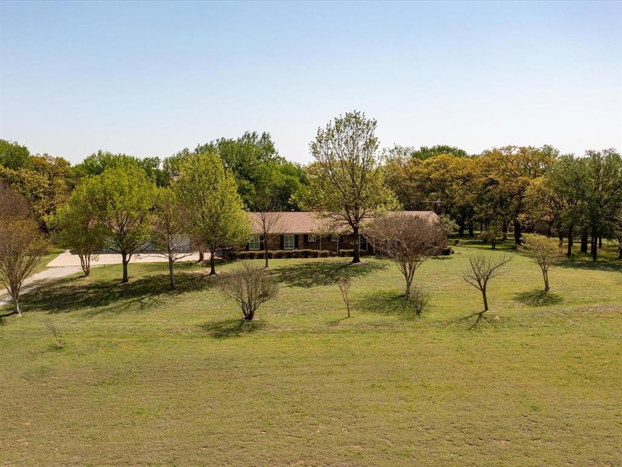 113 County Road 4377, Decatur, TX 76234 - photo 1