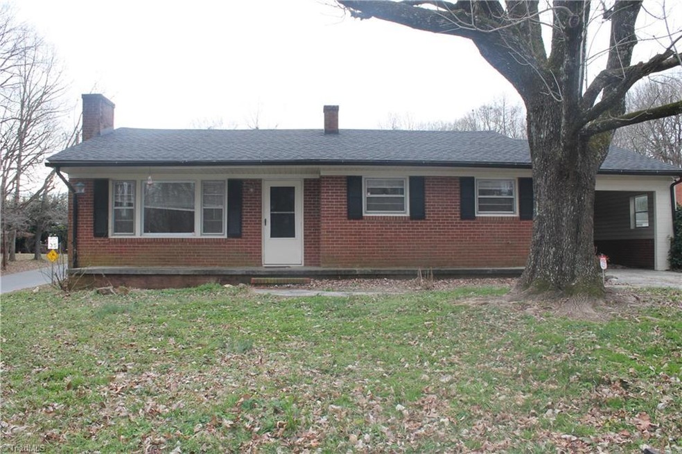 711 Sherwood Ave, Asheboro, NC 27205 - photo 1