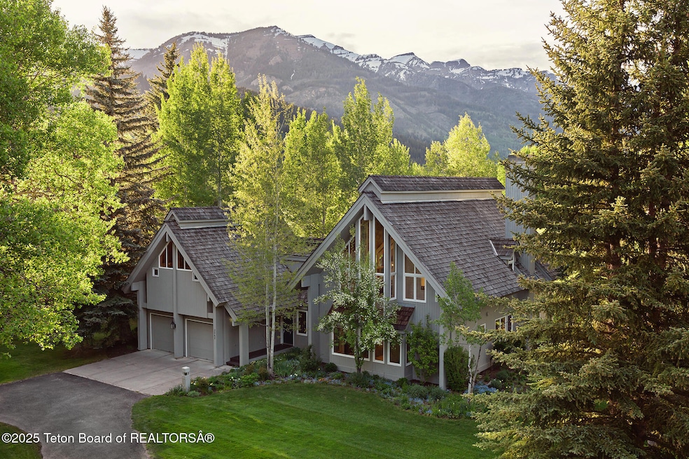For Sale $5,950,000