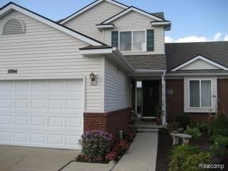 Lg 3 Bdrm 3 Bath Flr Plan