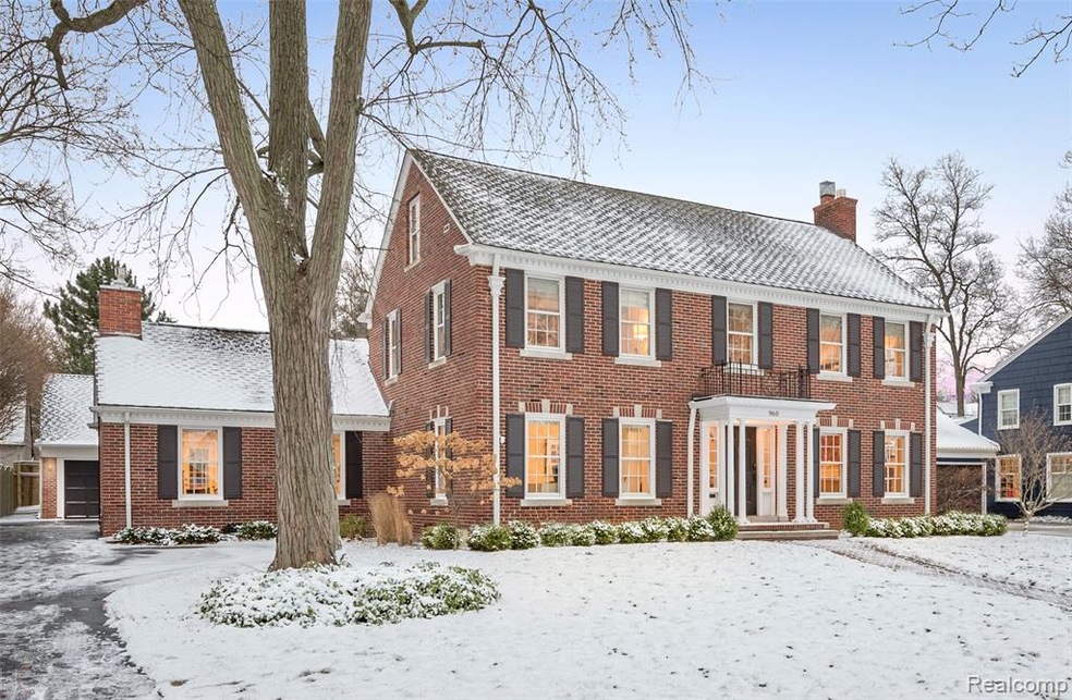Highly Desirable Poppleton Park!